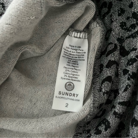 SUNDRY Gray/Black Leopard Print Front Zip Very Soft Hoodie Size 2, Medium - Picture 12 of 12